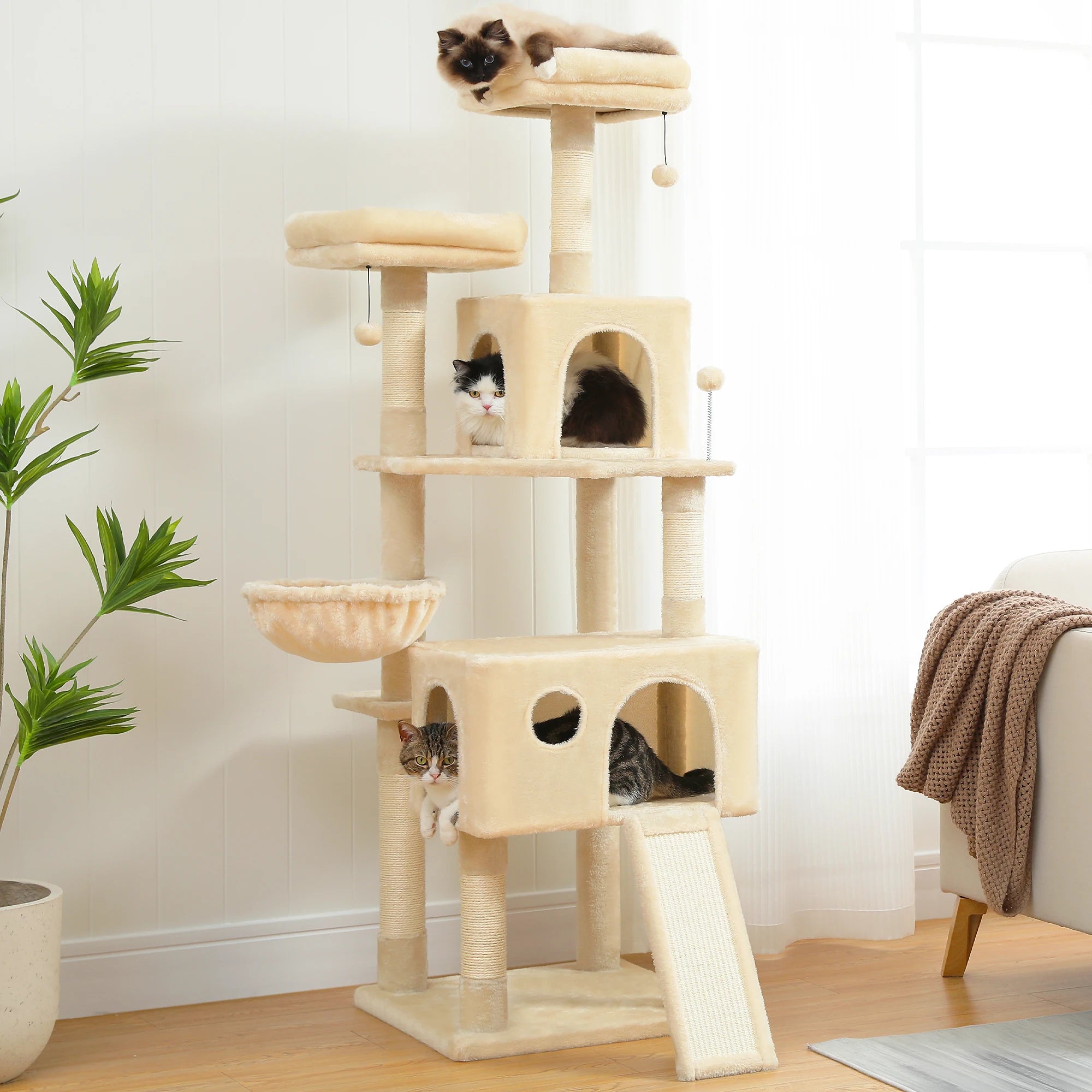 Scratching Cat's Tree Tower